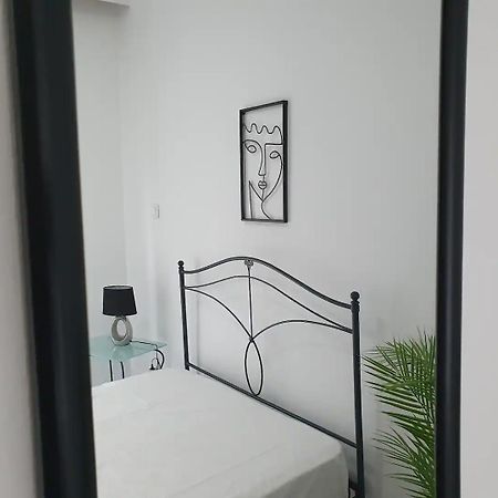 2Downtown#Alsos# Apartment Tesalonika Bagian luar foto