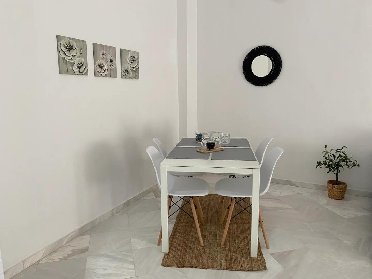 2Downtown#Alsos# Apartment Tesalonika Bagian luar foto